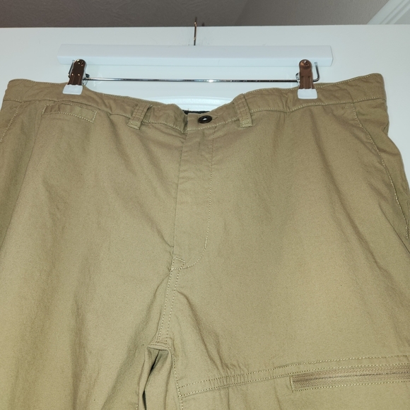 The North Face Men's Khaki Pants Size 38 Long Zip Leg Pocket Inner Waist Tie - Picture 4 of 15